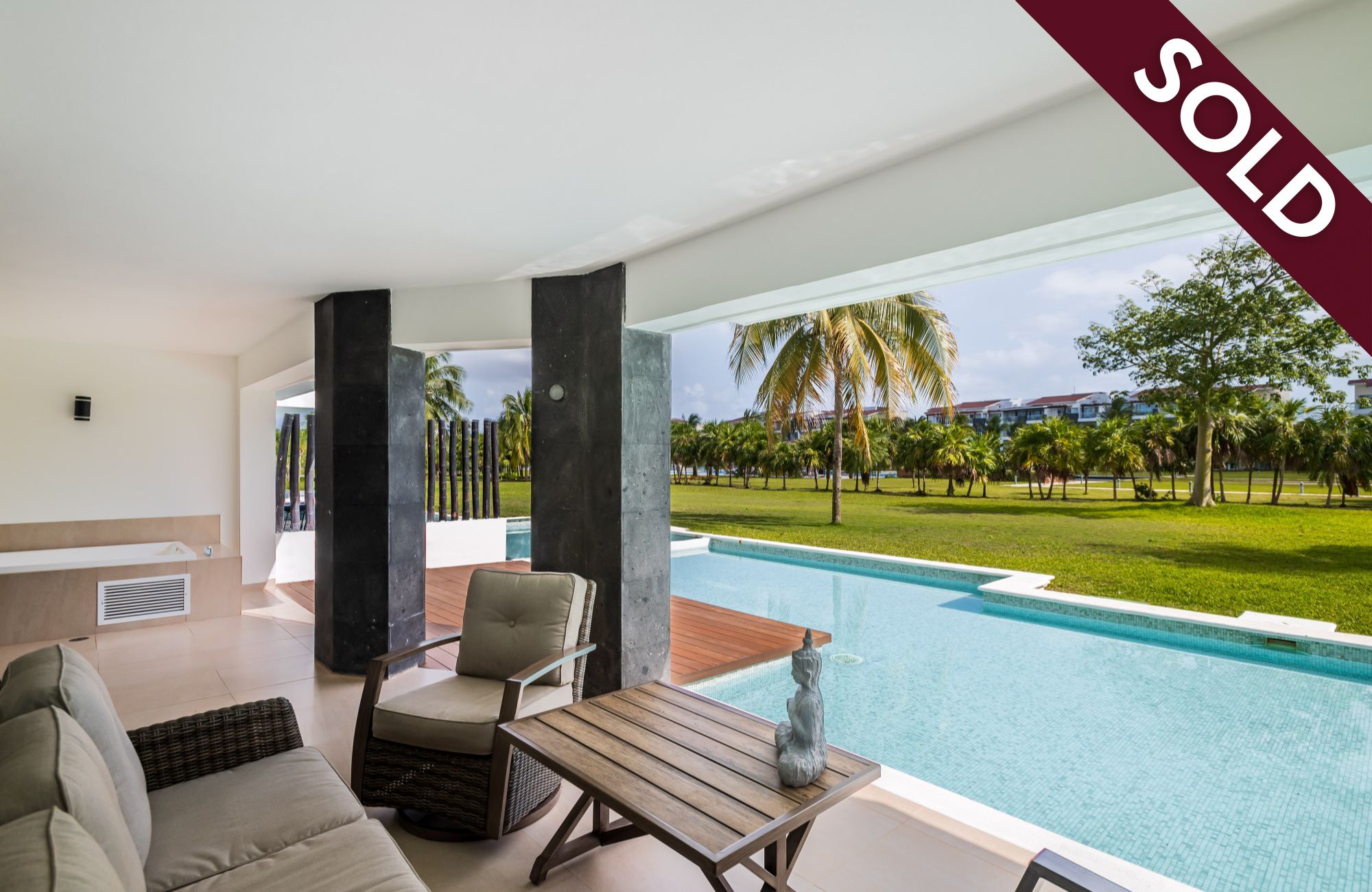 Golf-course view condo in The Village, for sale, Corasol, Playa del Carmen