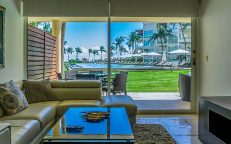 Departamento alberca, club de playa, en venta, Coco Beach, Playa del Carmen.