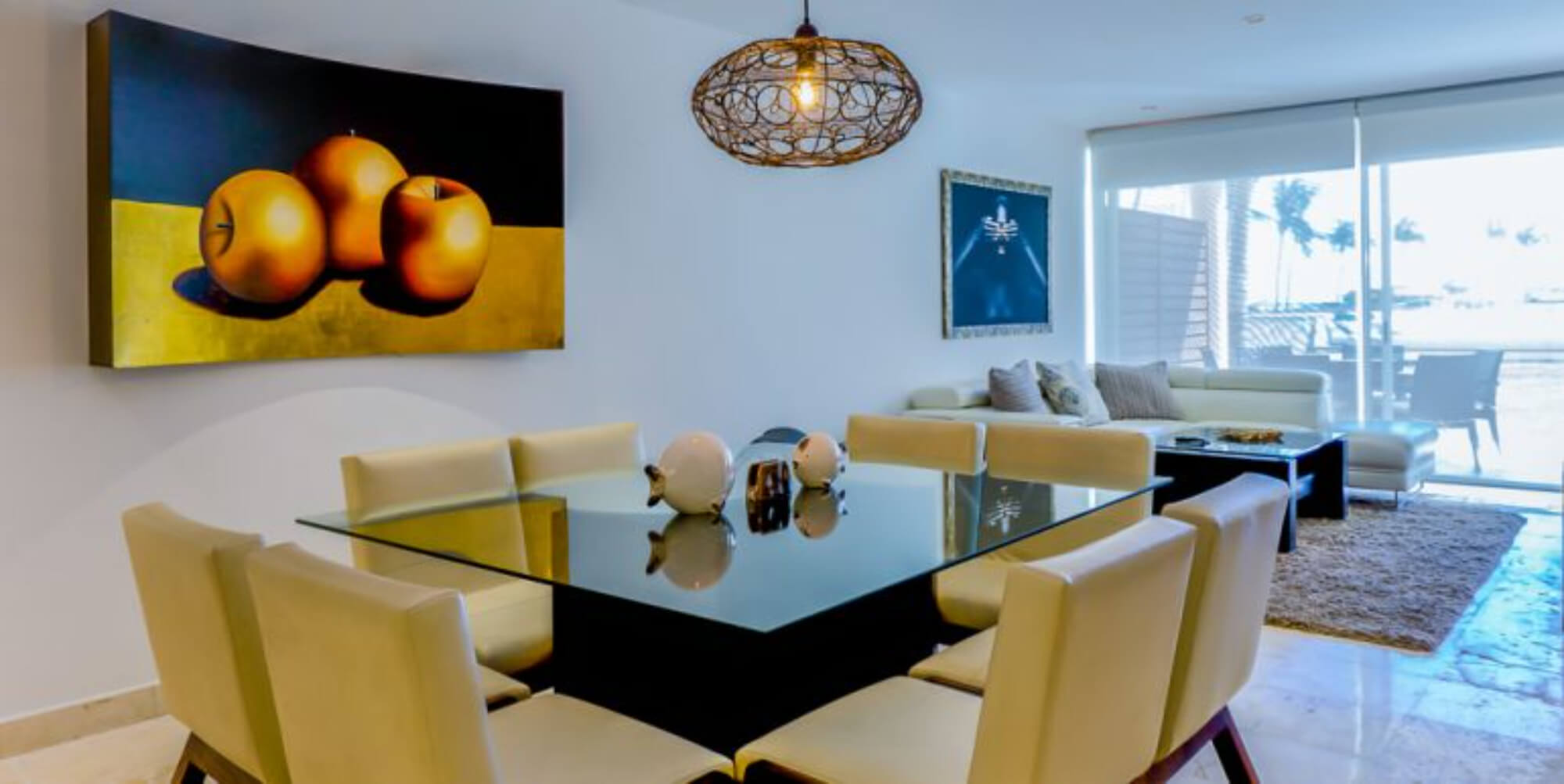 Departamento con family room, rooftop con jacuzzi y alberca con vista al campo de golf, club de playa, casa club y amenidade