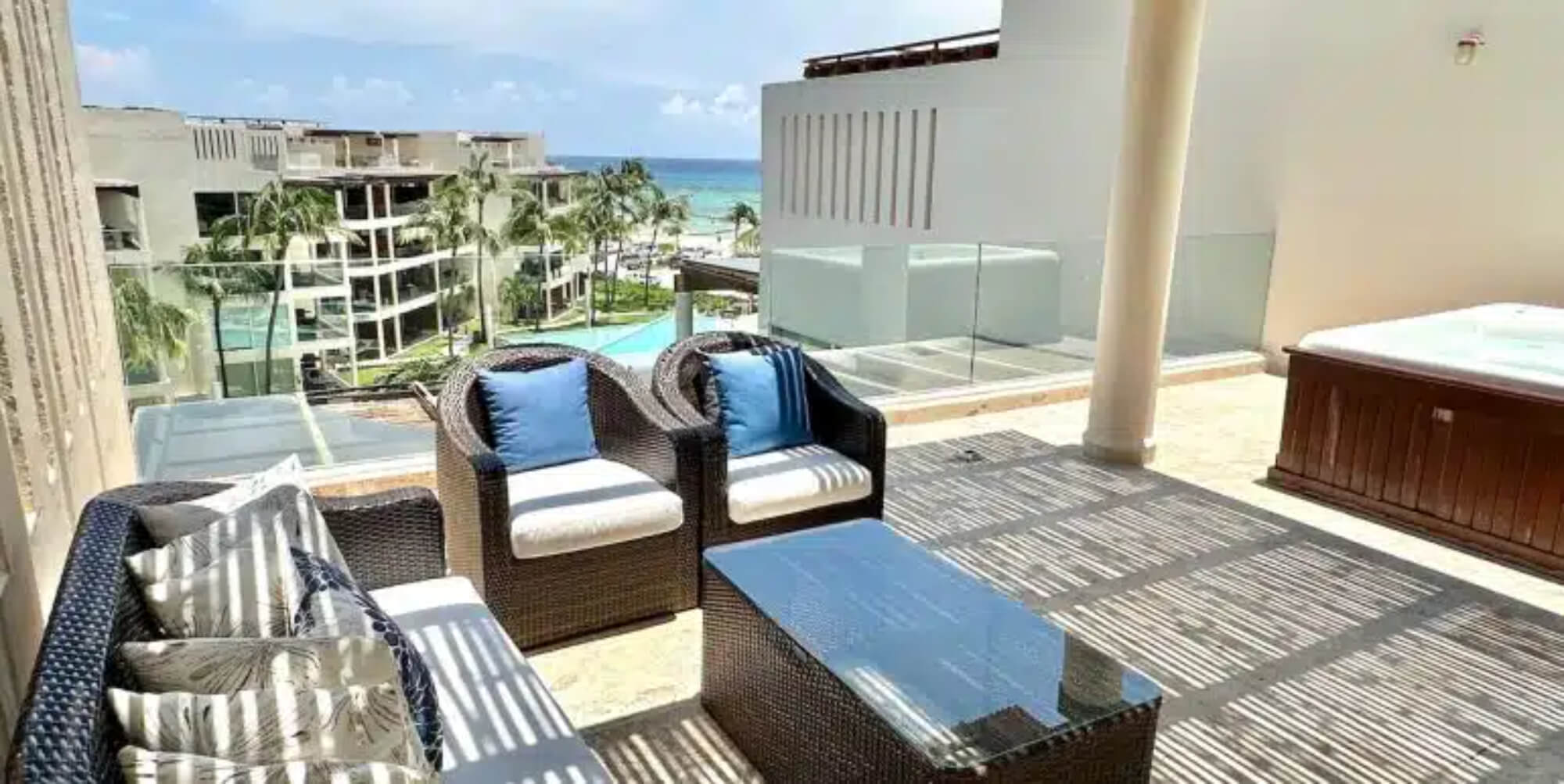 Condo steps from the beach for sale, downtown Playa del Carmen