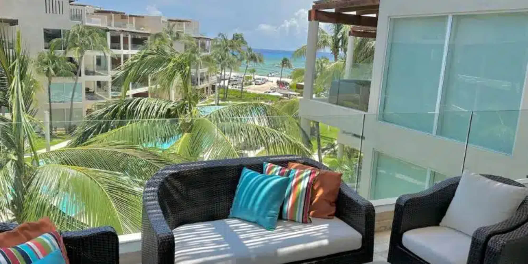 Condo steps from the beach for sale, downtown Playa del Carmen