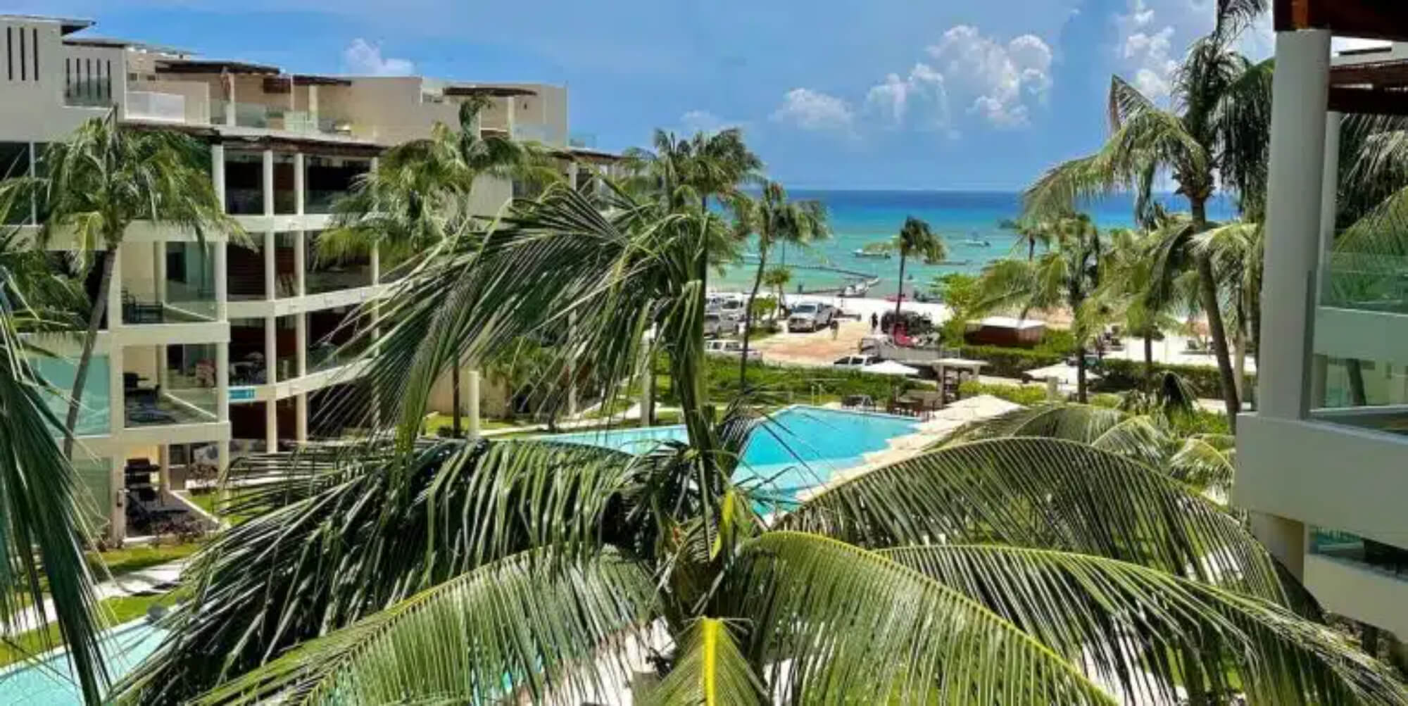 Condo steps from the beach for sale, downtown Playa del Carmen