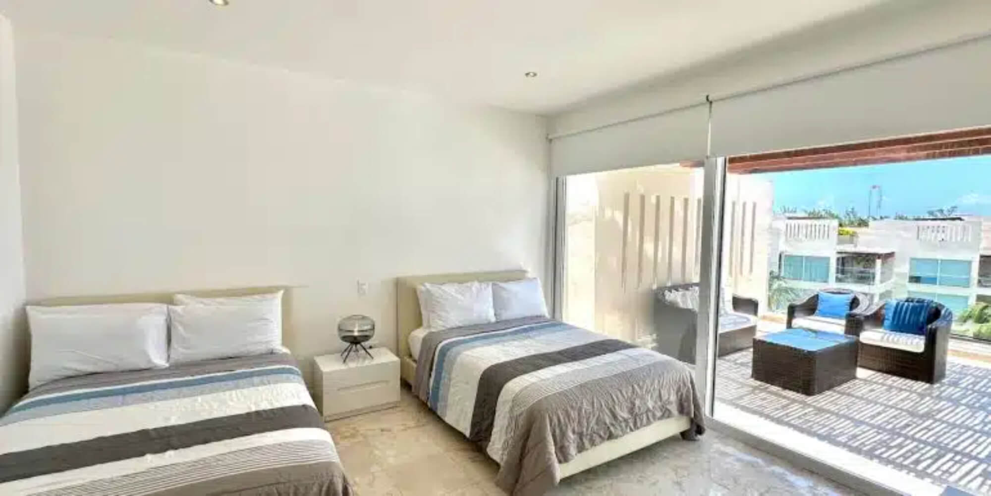 Condo steps from the beach for sale, downtown Playa del Carmen