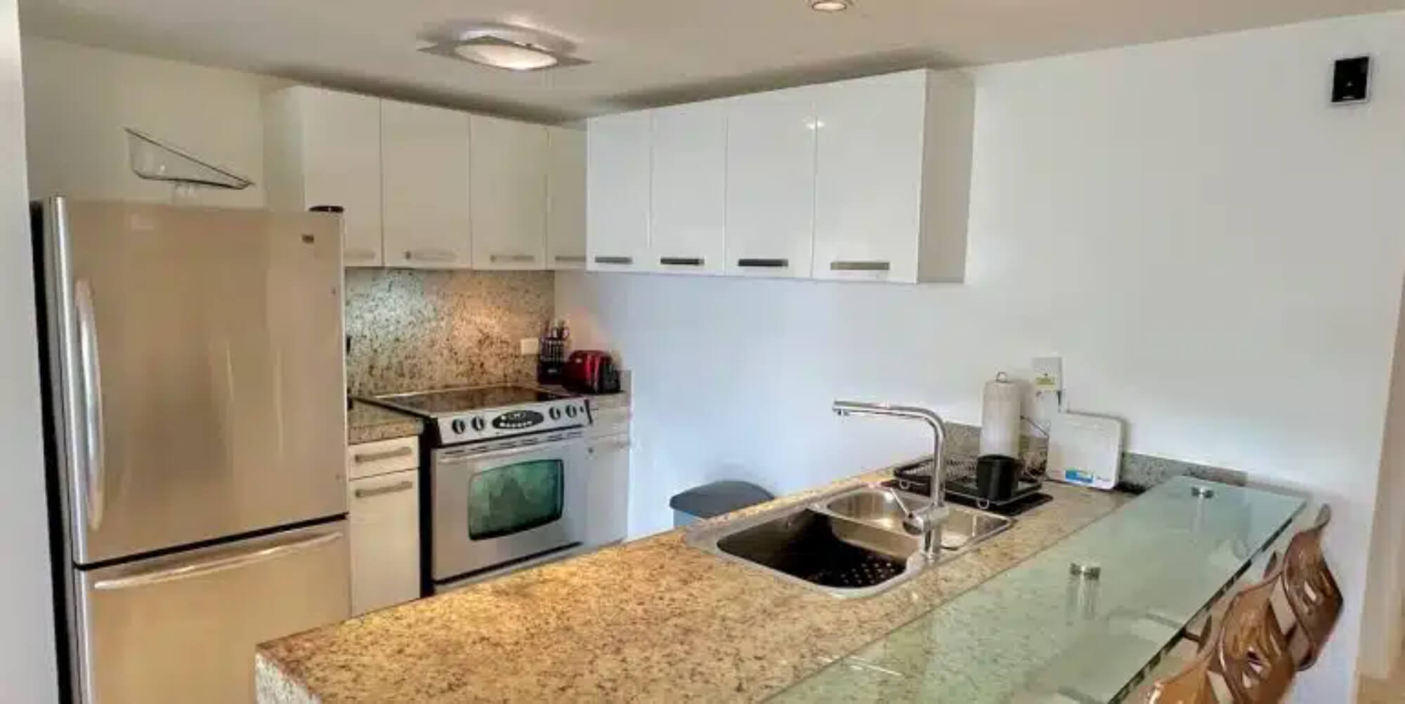 Condo steps from the beach for sale, downtown Playa del Carmen