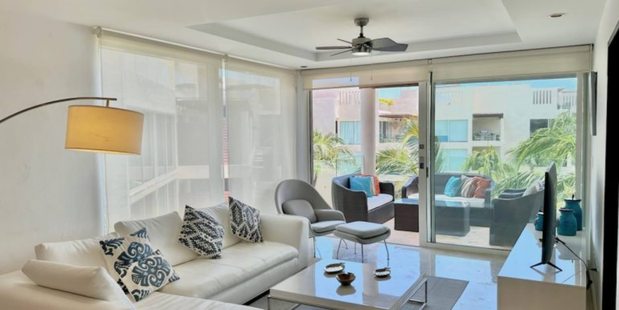 Condo steps from the beach for sale, downtown Playa del Carmen