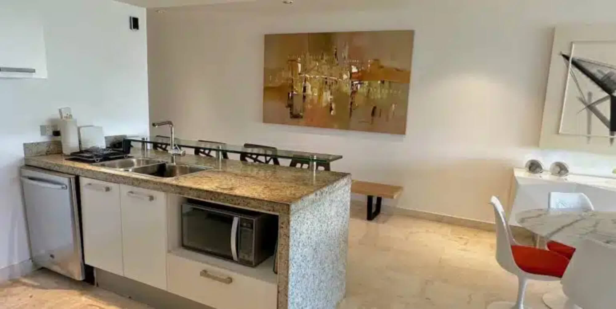 Condo steps from the beach for sale, downtown Playa del Carmen