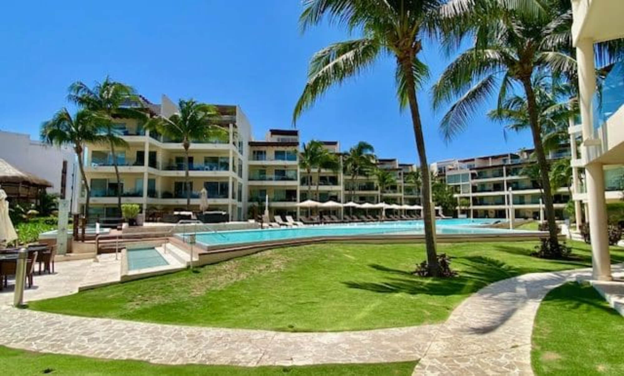 Condo steps from the beach for sale, downtown Playa del Carmen