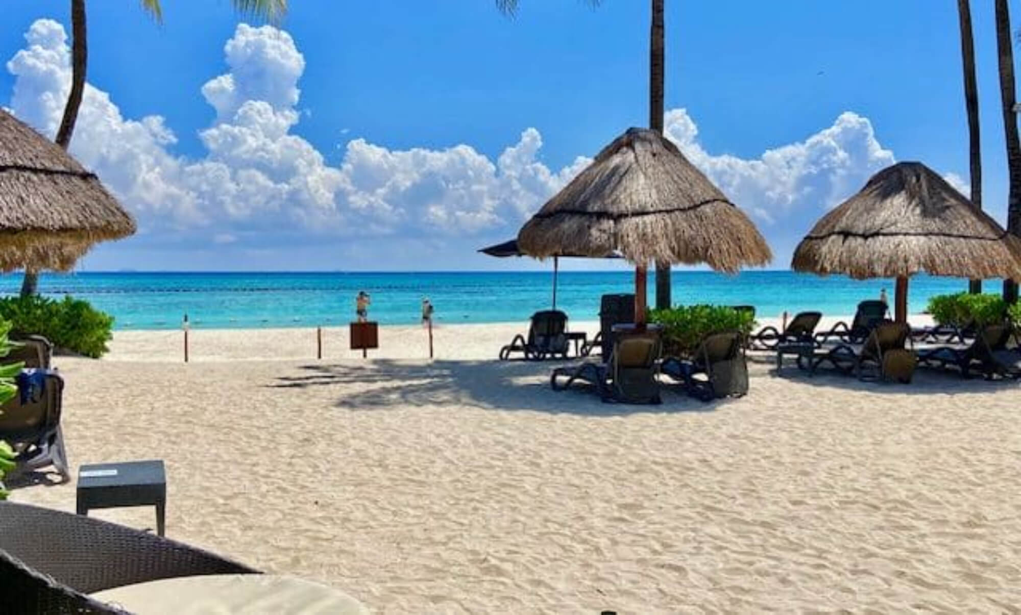 Condo steps from the beach for sale, downtown Playa del Carmen