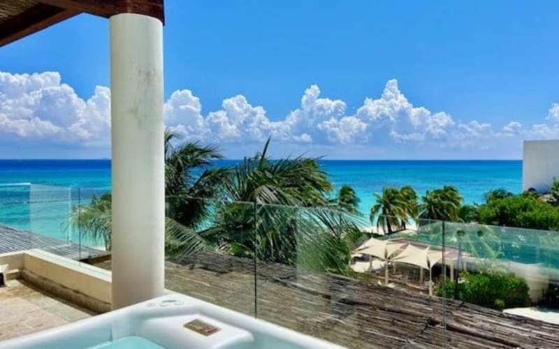 Oceanfront Penthouse with Ocean View for Sale, Coco Beach, Playa del Carmen