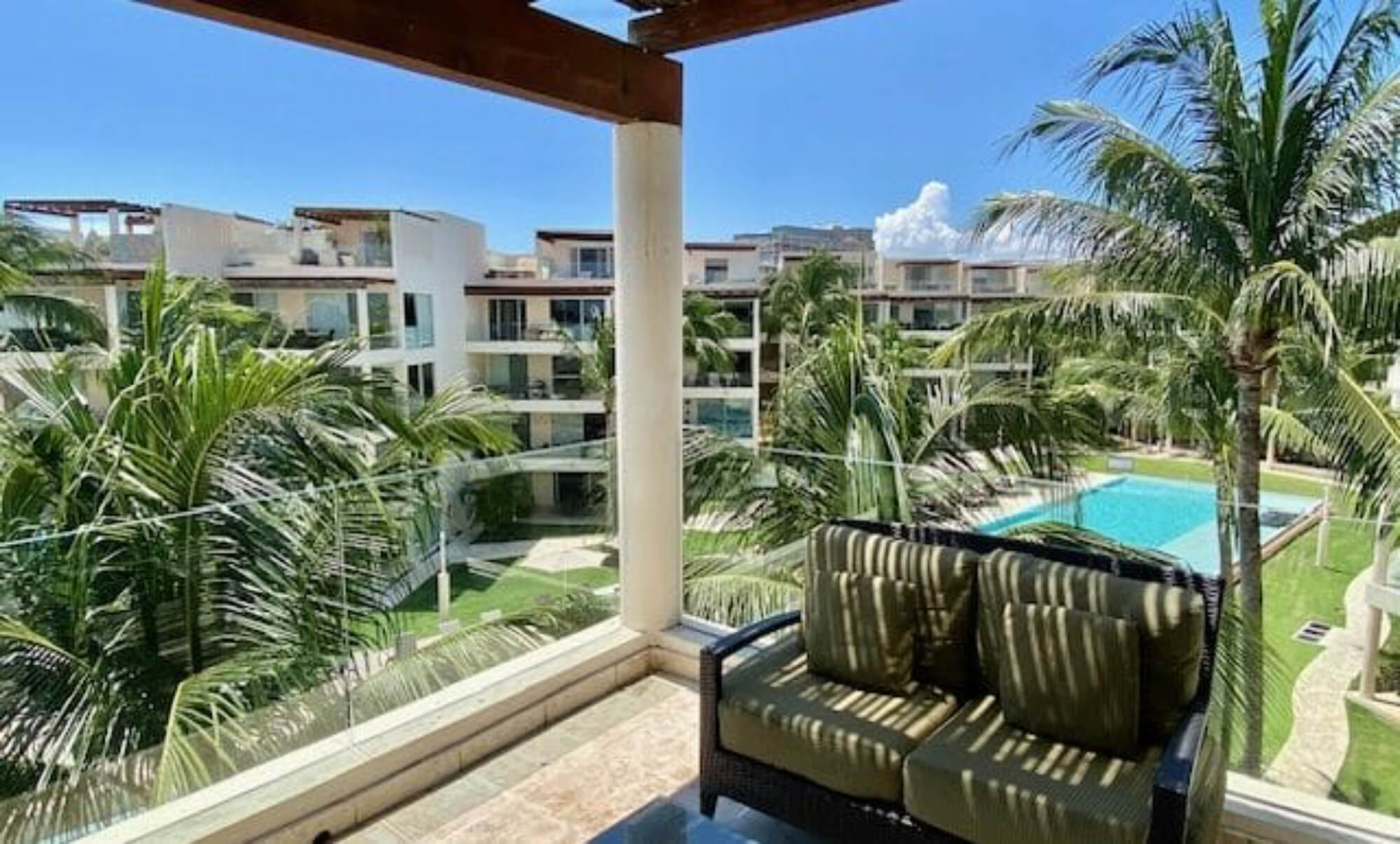 Luxury golf course view condo,  clubhouse, cenotes, beach club, recreational parks, pre-construction for sale Playa del Carmen.