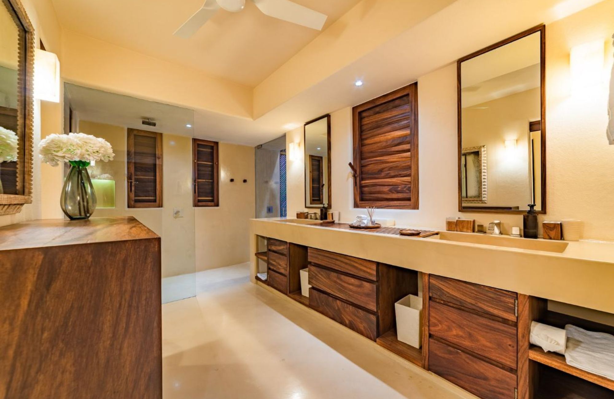 Luxury beachfront villa with ocean view, with Mezcal bar on the ground floor, zoned for commercial use for sale, La Bocana, Huatulco