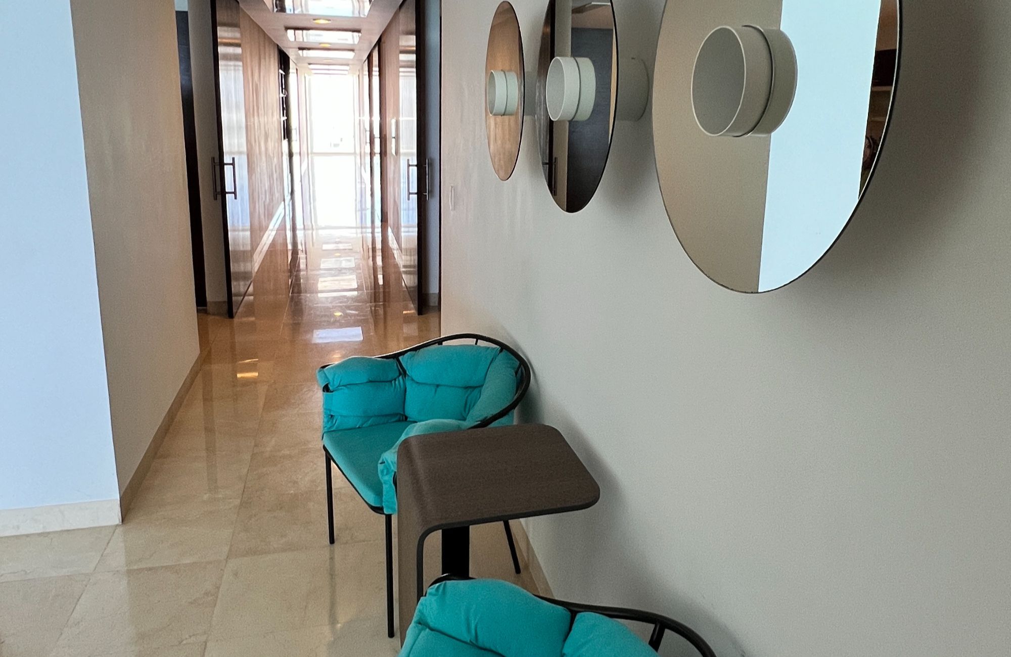 Lagoon-view penthouse for sale, Zona Hotelera, Canc&uacute;n