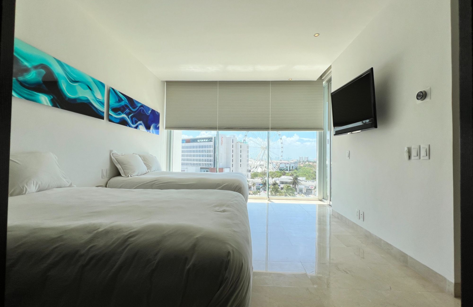 Lagoon-view penthouse for sale, Zona Hotelera, Canc&uacute;n