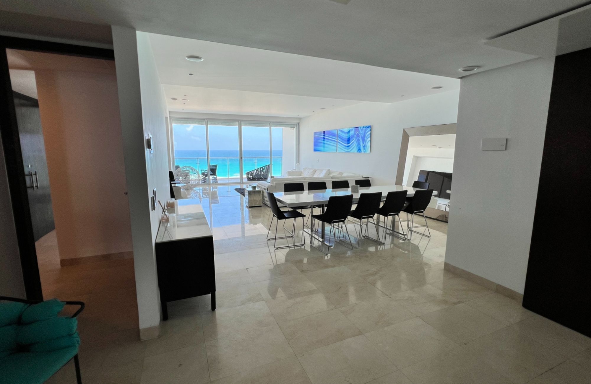 Lagoon-view penthouse for sale, Zona Hotelera, Canc&uacute;n