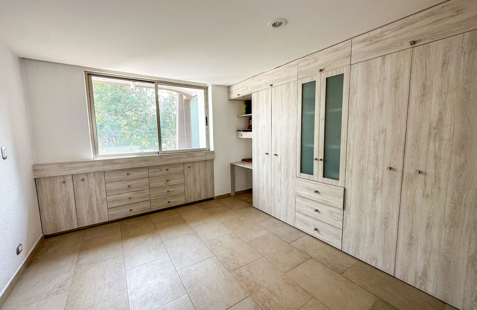 Condo with private balcony, shared rooftop garden for sale, Polanco, Mexico City