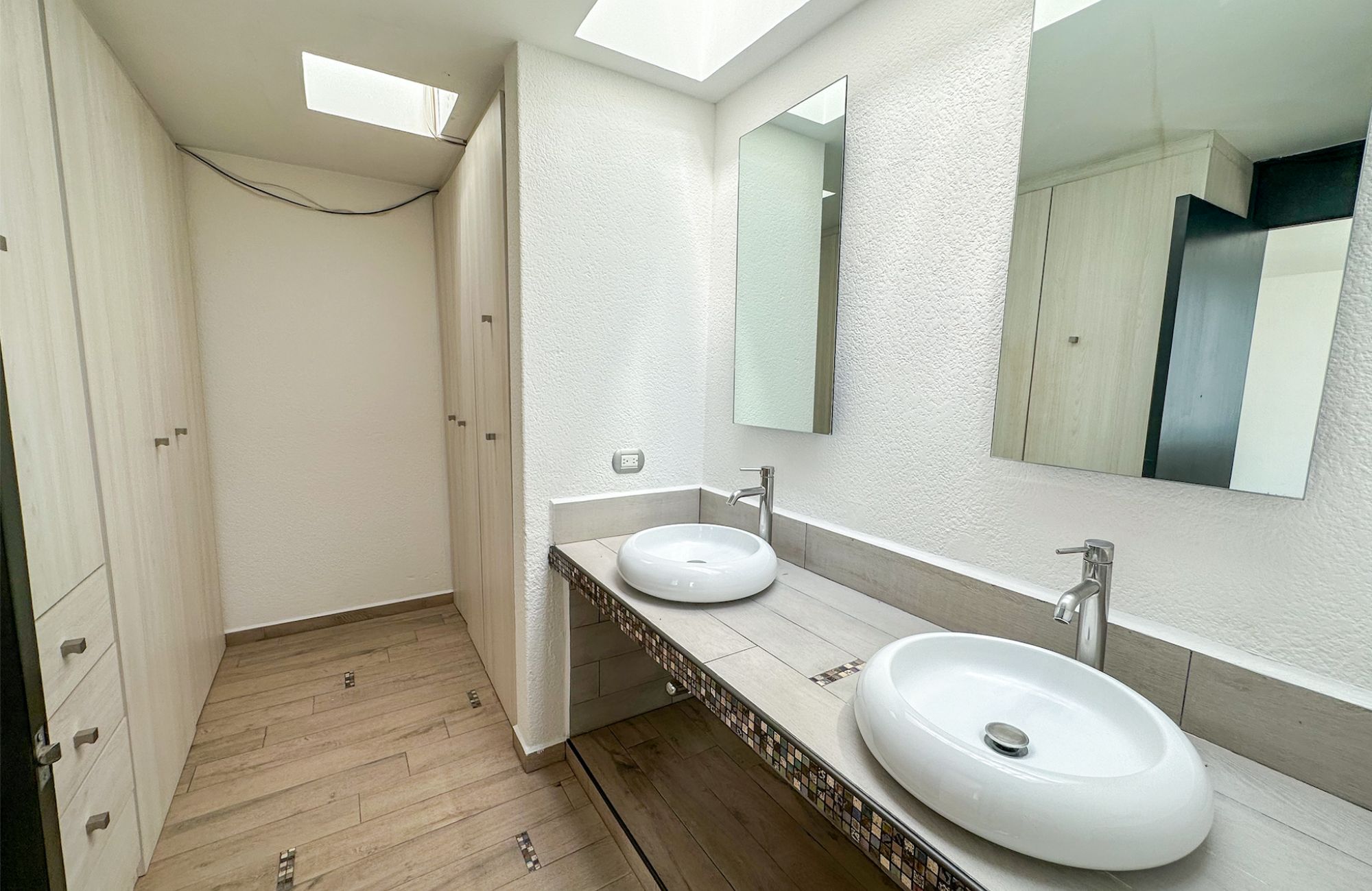 Condo with private balcony, shared rooftop garden for sale, Polanco, Mexico City