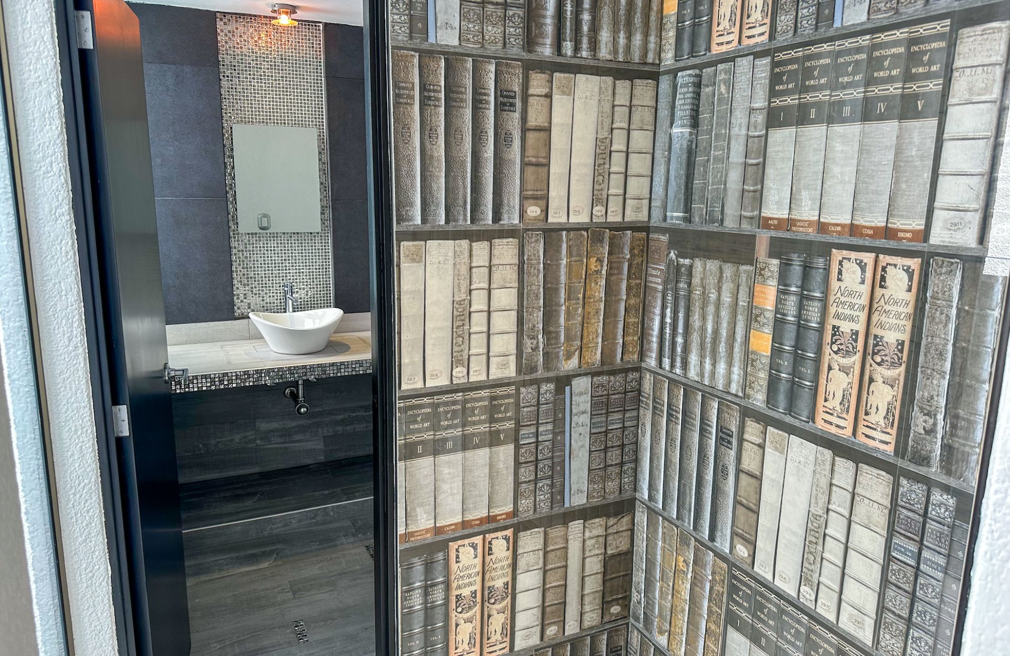 Condo with private balcony, shared rooftop garden for sale, Polanco, Mexico City