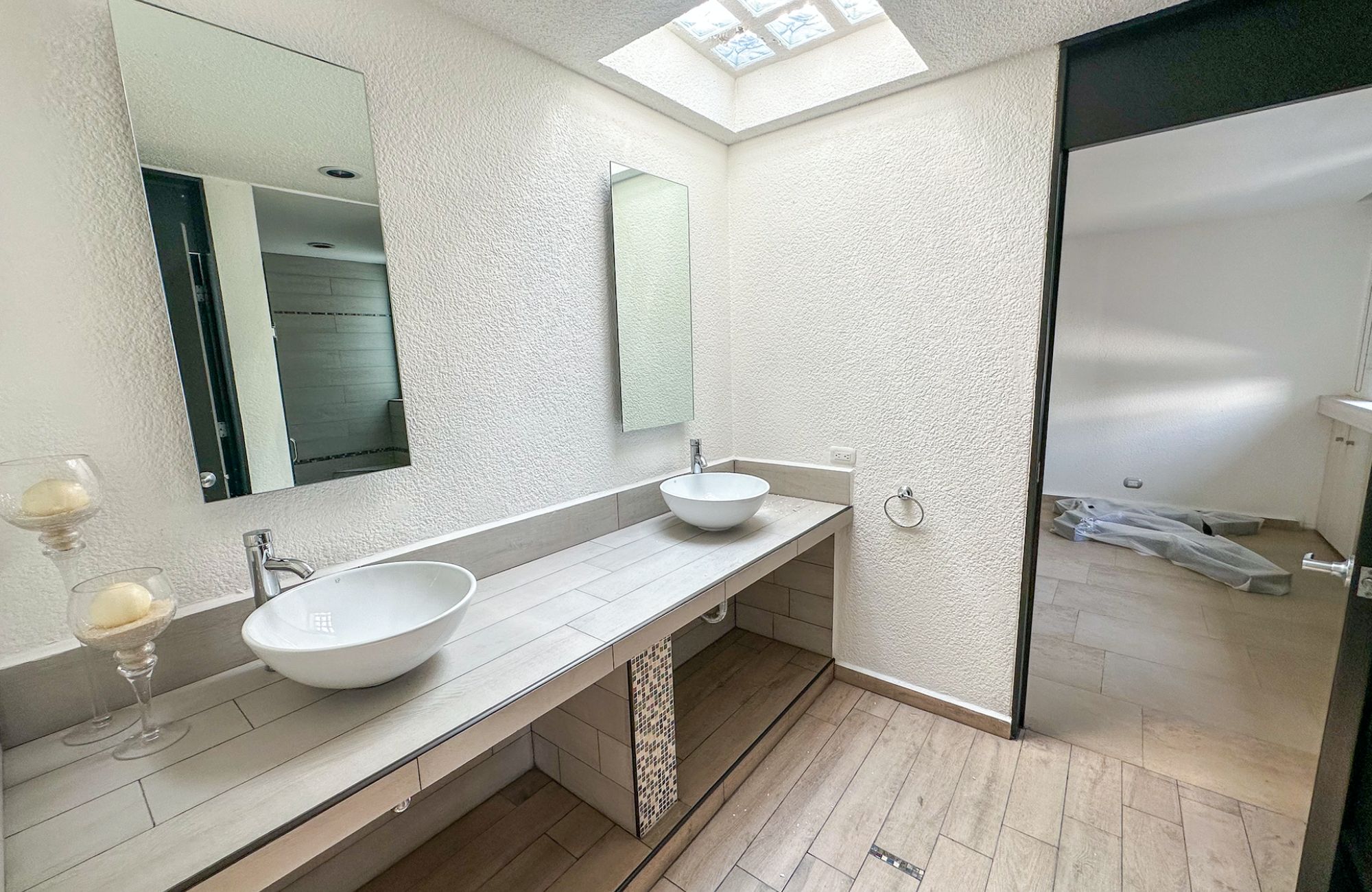 Condo with private balcony, shared rooftop garden for sale, Polanco, Mexico City