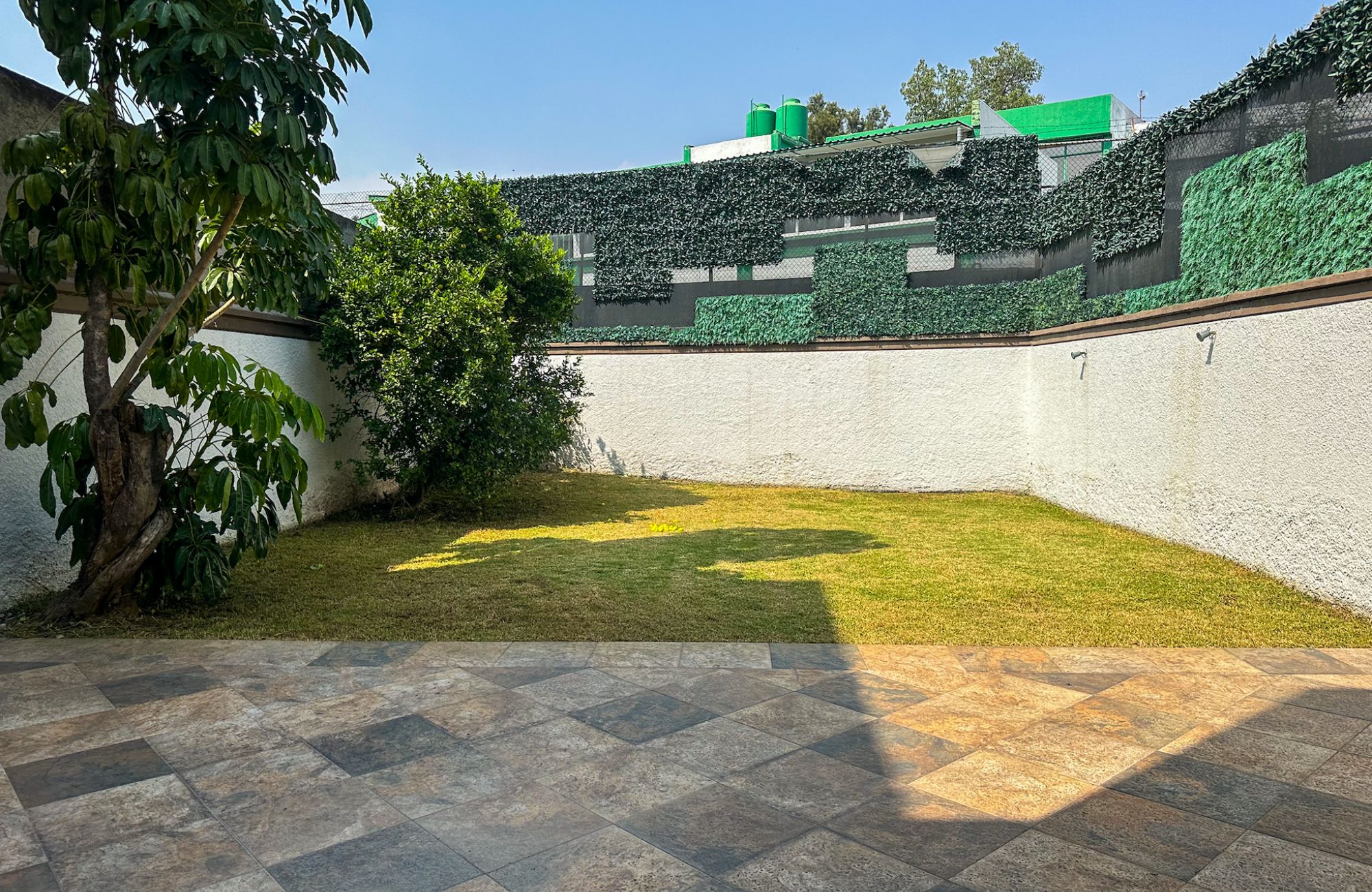 Condo with private balcony, shared rooftop garden for sale, Polanco, Mexico City