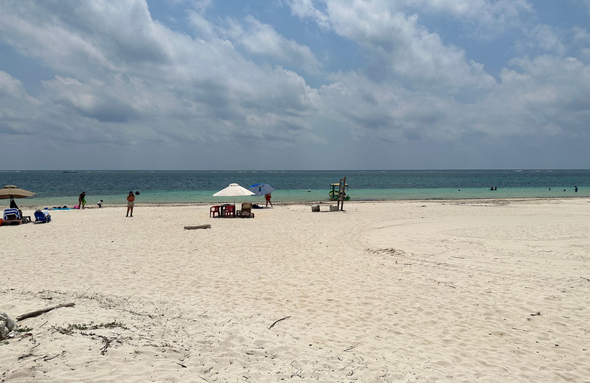 Departamento con servicio de hotel, en venta, Frente al mar, Puerto Morelos.