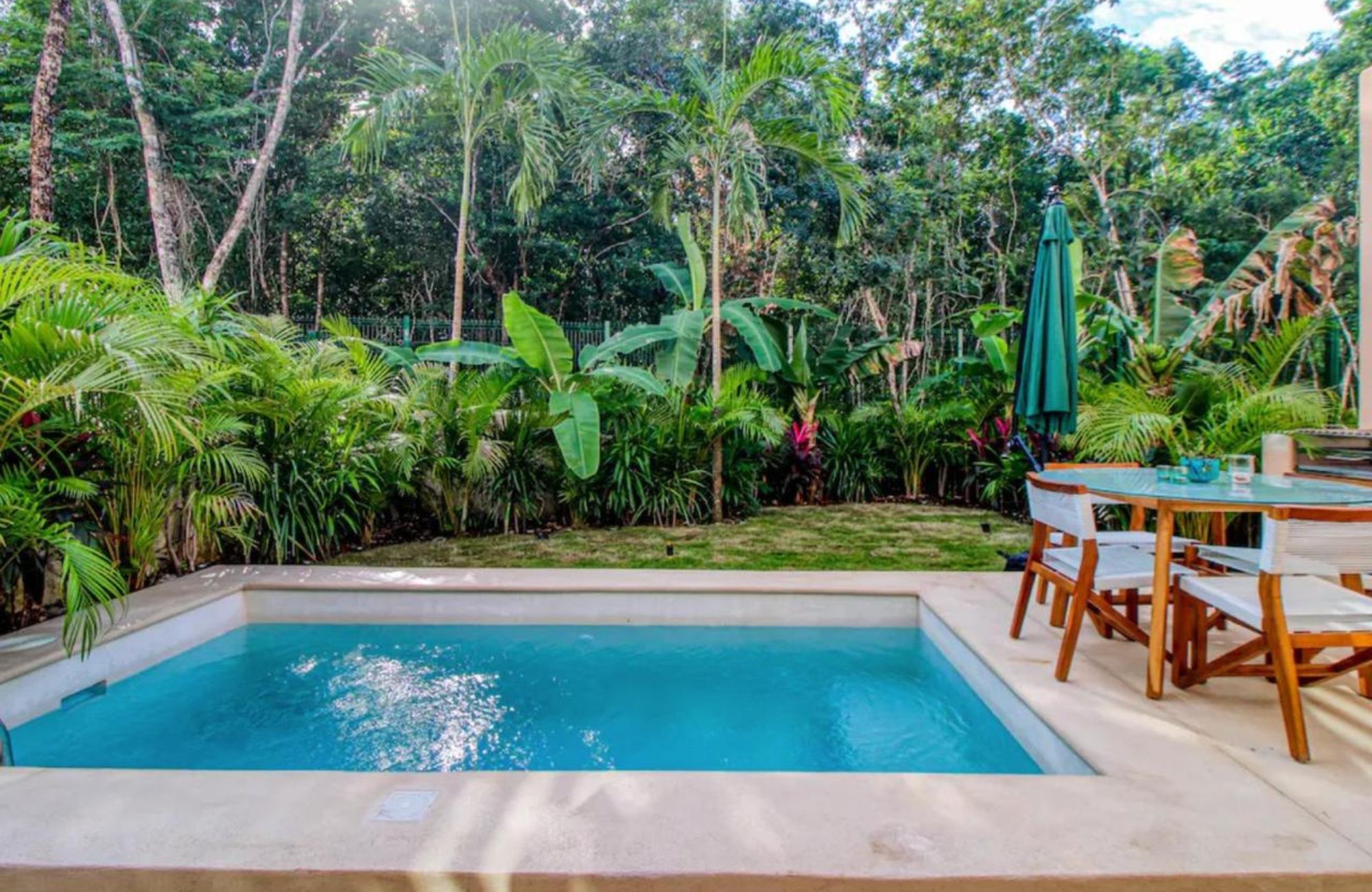 Land in a residential development with pool, spa, and cenote for sale in Region 11, Tulum.