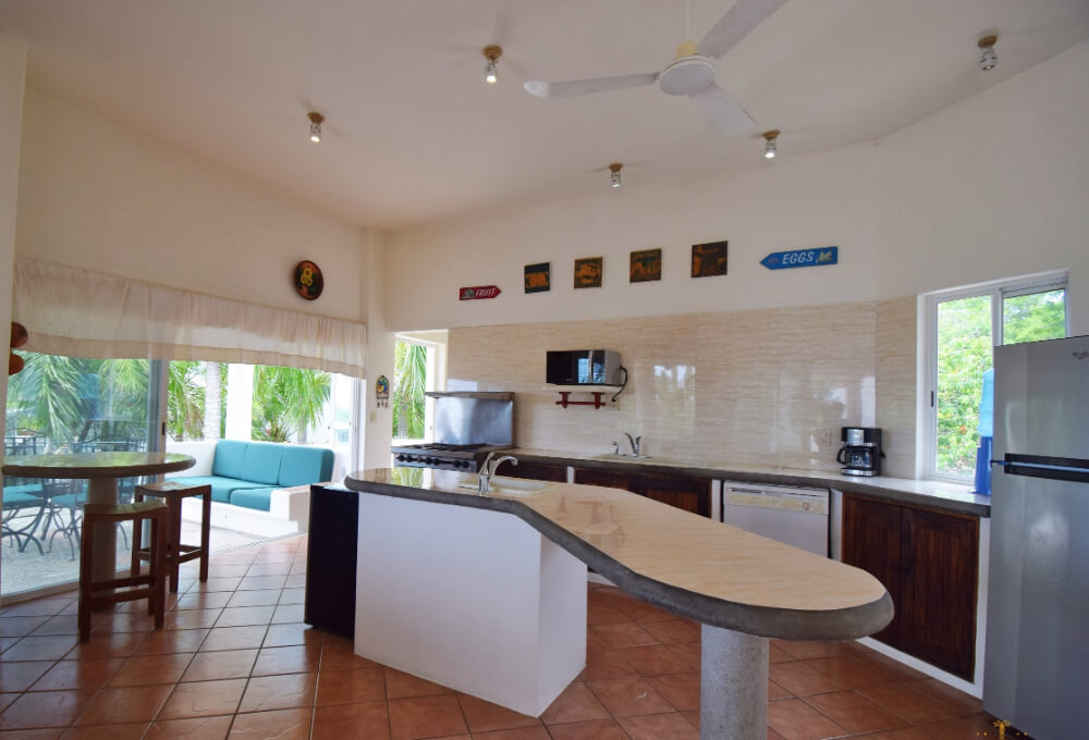 Luxury villa with pool surrounded by natural reserve for sale, Playa &Oacute;rgano, Huatulco