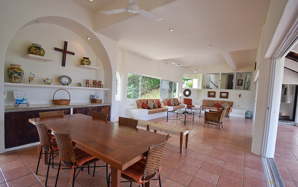 Luxury villa with pool surrounded by natural reserve for sale, Playa &Oacute;rgano, Huatulco