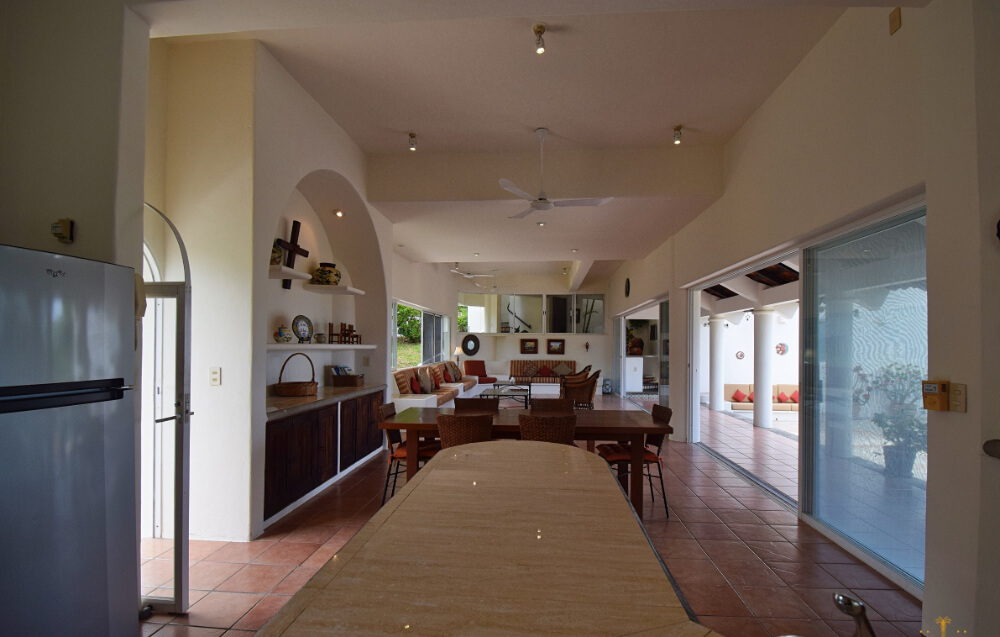 Luxury villa with pool surrounded by natural reserve for sale, Playa &Oacute;rgano, Huatulco
