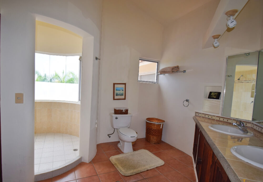 Luxury villa with pool surrounded by natural reserve for sale, Playa &Oacute;rgano, Huatulco