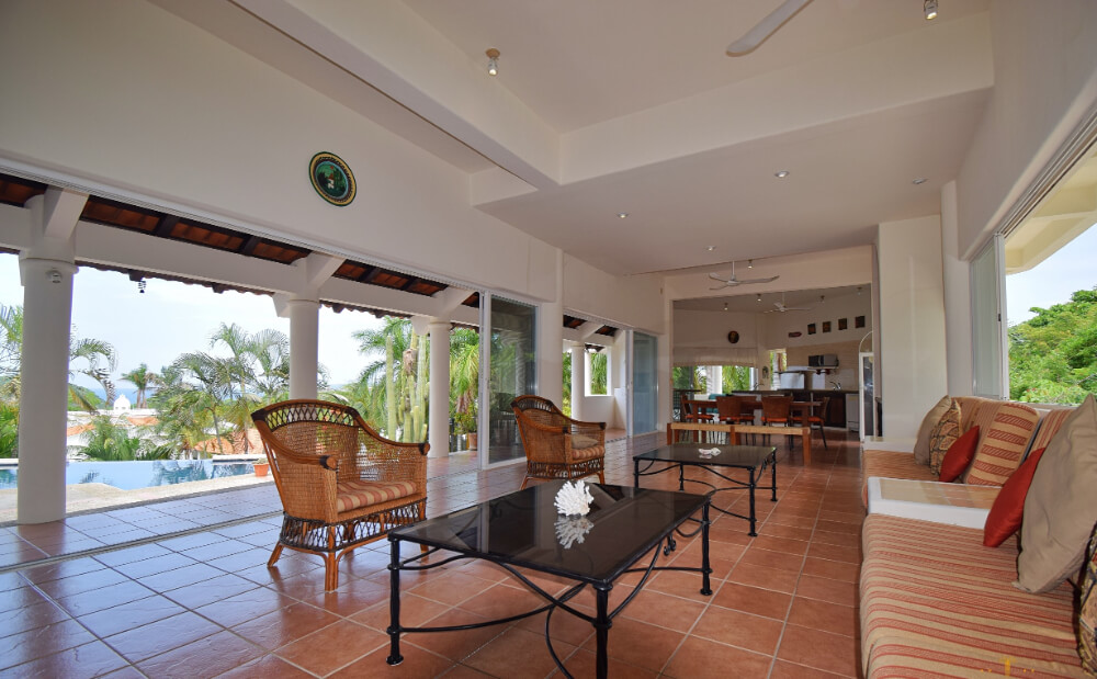 Luxury villa with pool surrounded by natural reserve for sale, Playa &Oacute;rgano, Huatulco