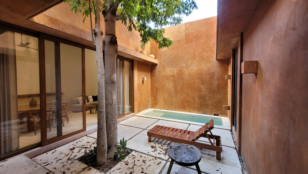 House with Covered Terrace and Private Pool for Sale in Temoz&oacute;n Norte, M&eacute;rida