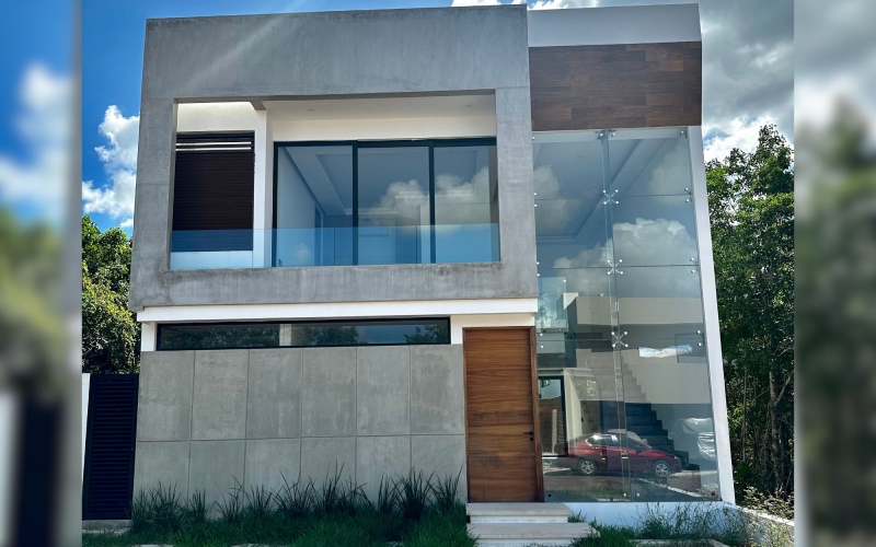 Casa con alberca privada, en venta, Guayac&aacute;n, Canc&uacute;n