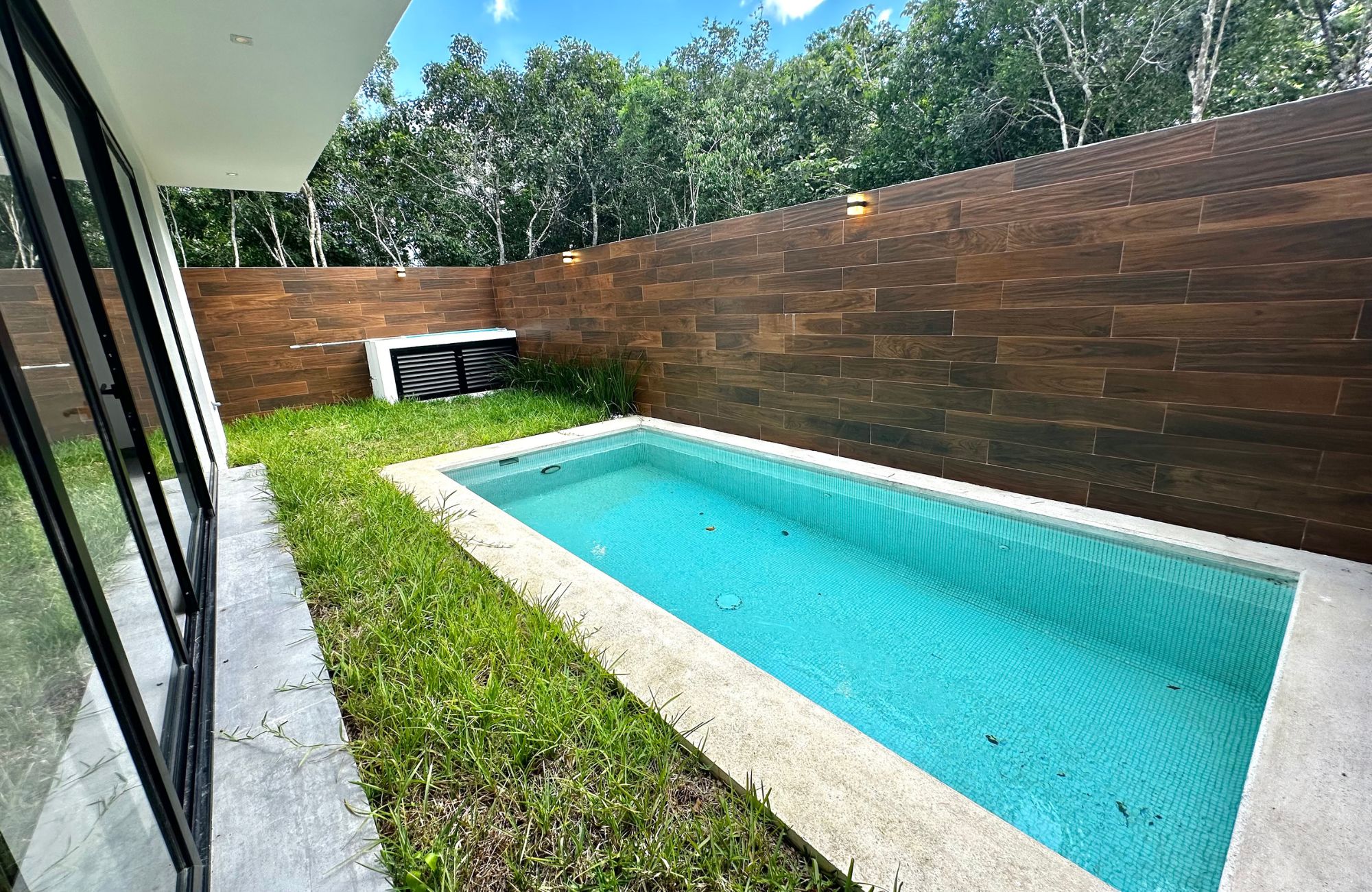 Casa con alberca, comunidad privada, en venta, R&iacute;o Residencial, Canc&uacute;n