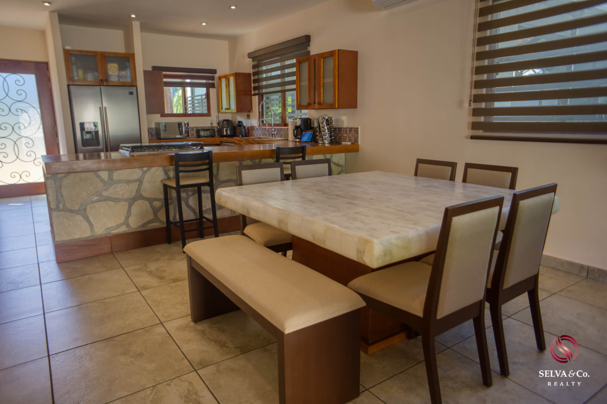 House with garden, terrace and clubhouse with amenities, for sale, Mayakoba, Playa del Carmen.