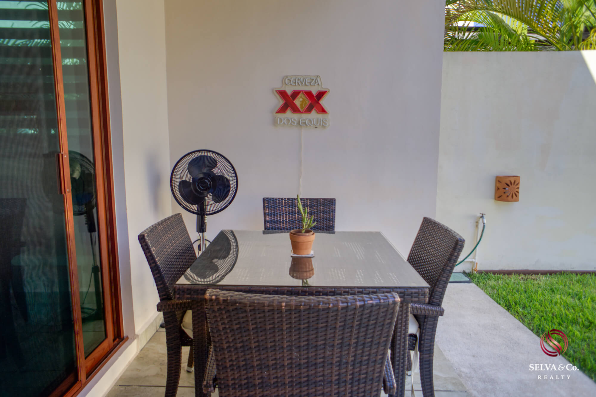 House with garden, terrace and clubhouse with amenities, for sale, Mayakoba, Playa del Carmen.