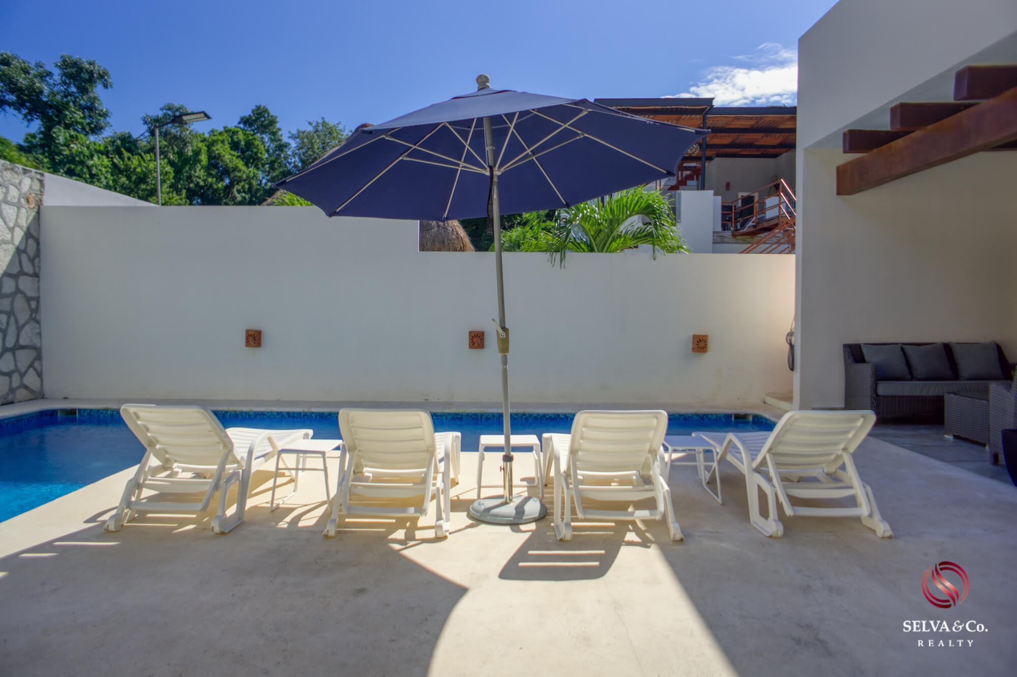 House with garden, terrace and clubhouse with amenities, for sale, Mayakoba, Playa del Carmen.