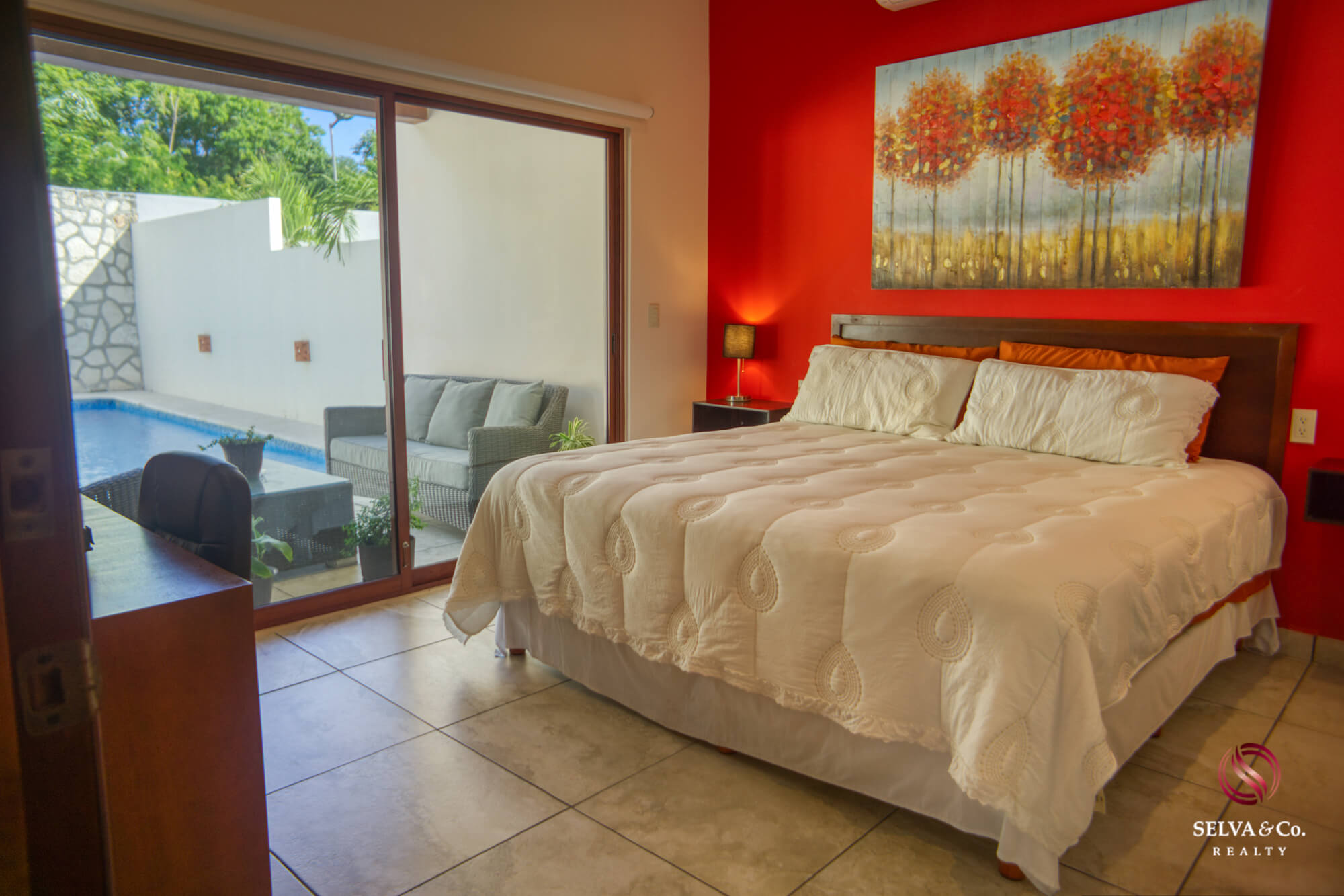 House with garden, terrace and clubhouse with amenities, for sale, Mayakoba, Playa del Carmen.