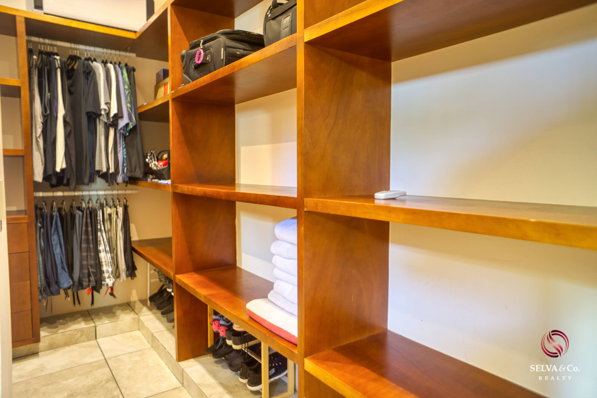 House with garden, terrace and clubhouse with amenities, for sale, Mayakoba, Playa del Carmen.