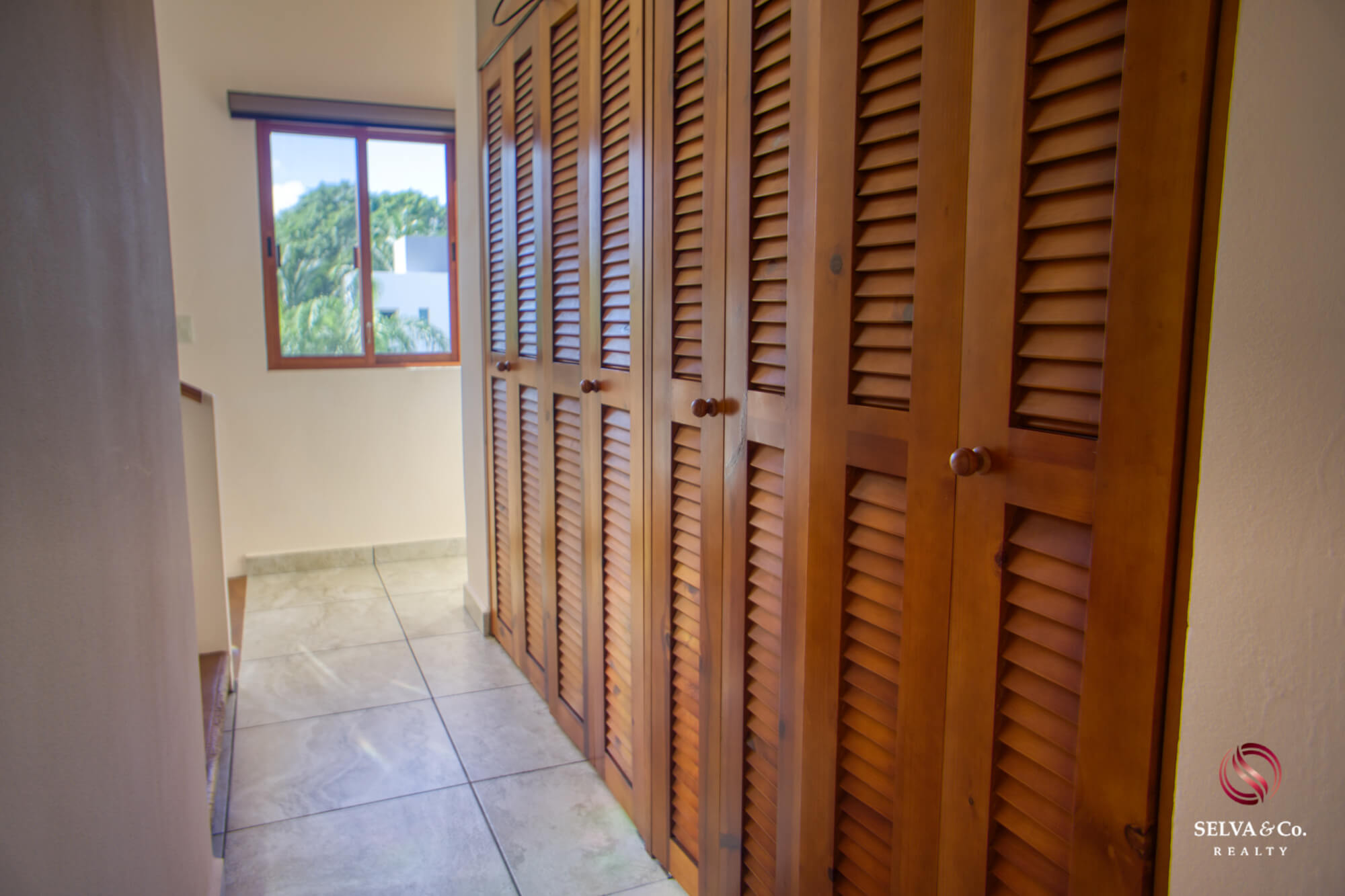 House with garden, terrace and clubhouse with amenities, for sale, Mayakoba, Playa del Carmen.