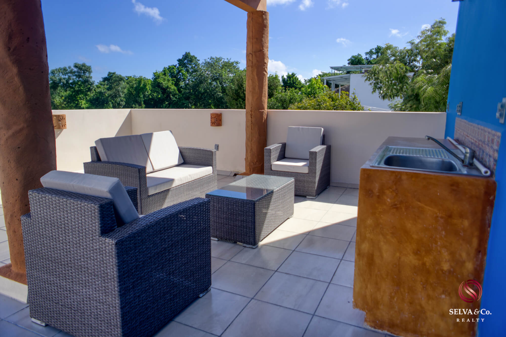 House with garden, terrace and clubhouse with amenities, for sale, Mayakoba, Playa del Carmen.