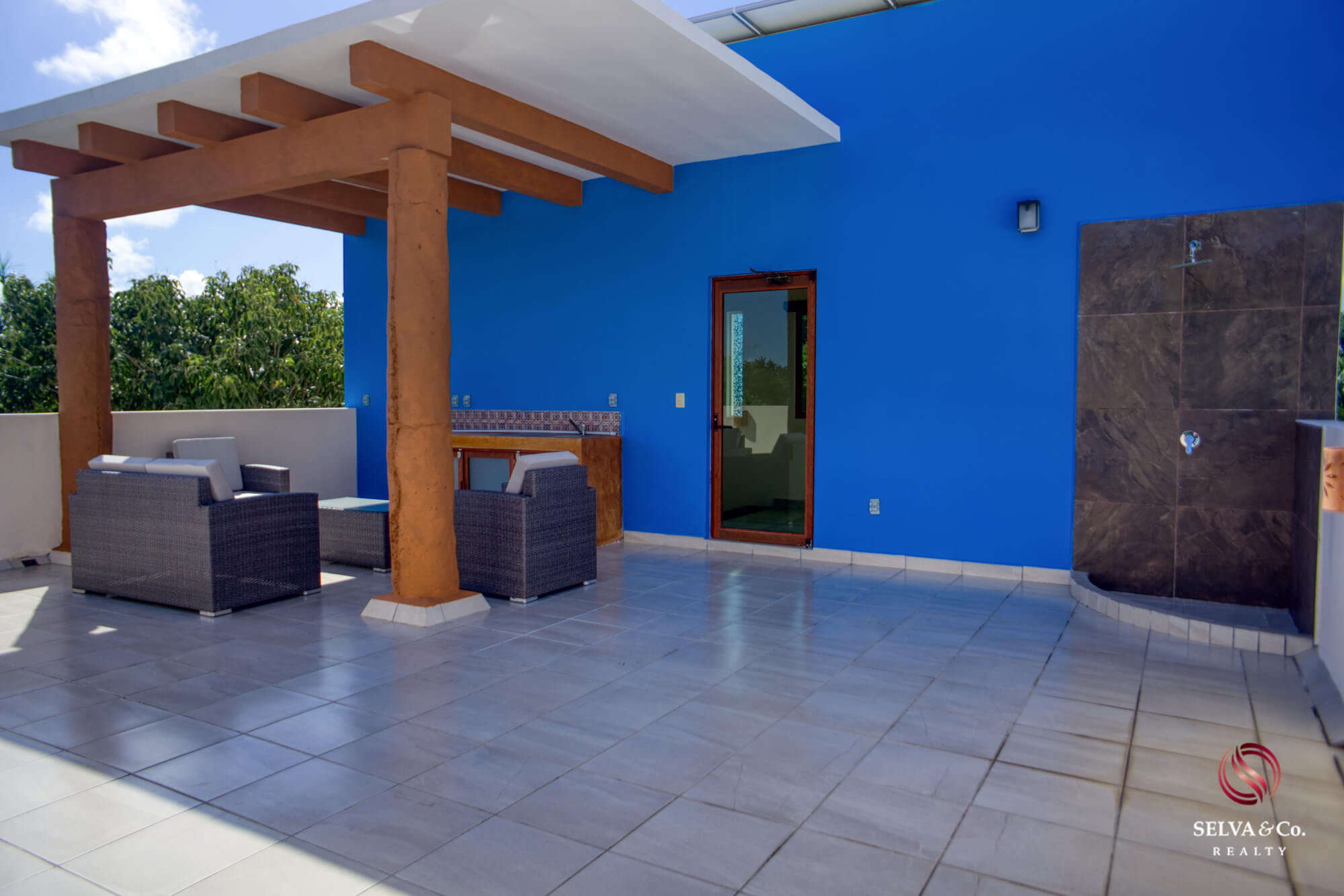 House with garden, terrace and clubhouse with amenities, for sale, Mayakoba, Playa del Carmen.