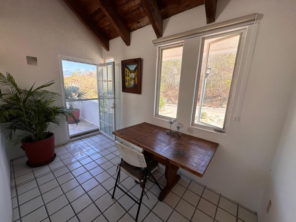 House with private pool, studio, double height, Sector O for sale Huatulco.