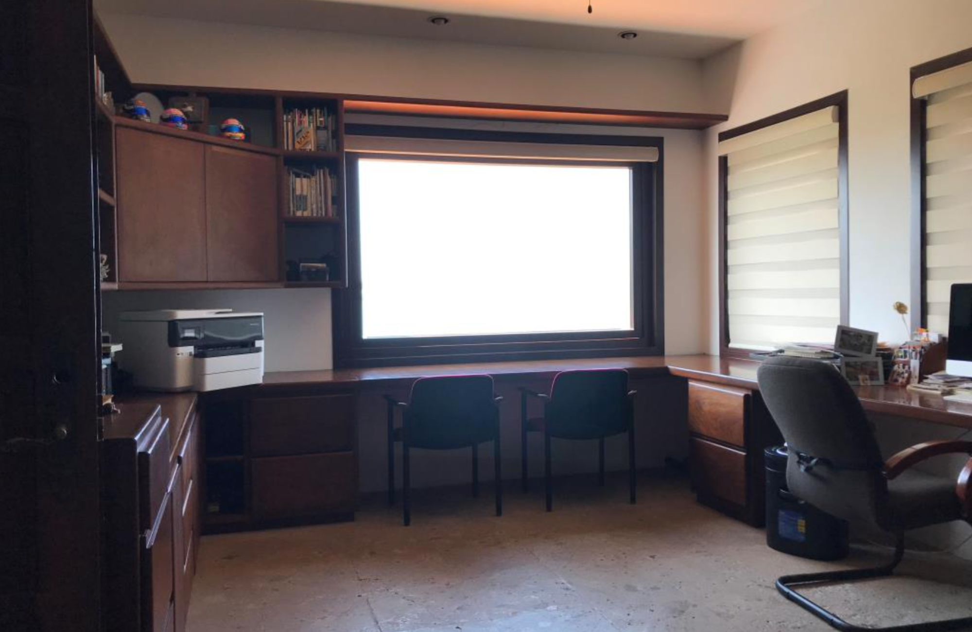 Residencia frente al lago, alberca privada, doble altura, en residencial con casa club y amenidades de lujo, Lagos del Sol, venta en Cancun.