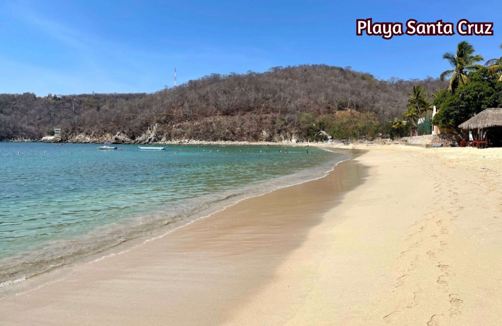 Apartment with breakfast bar, 2 pools in common area, for sale, Fifth Avenue, Huatulco.