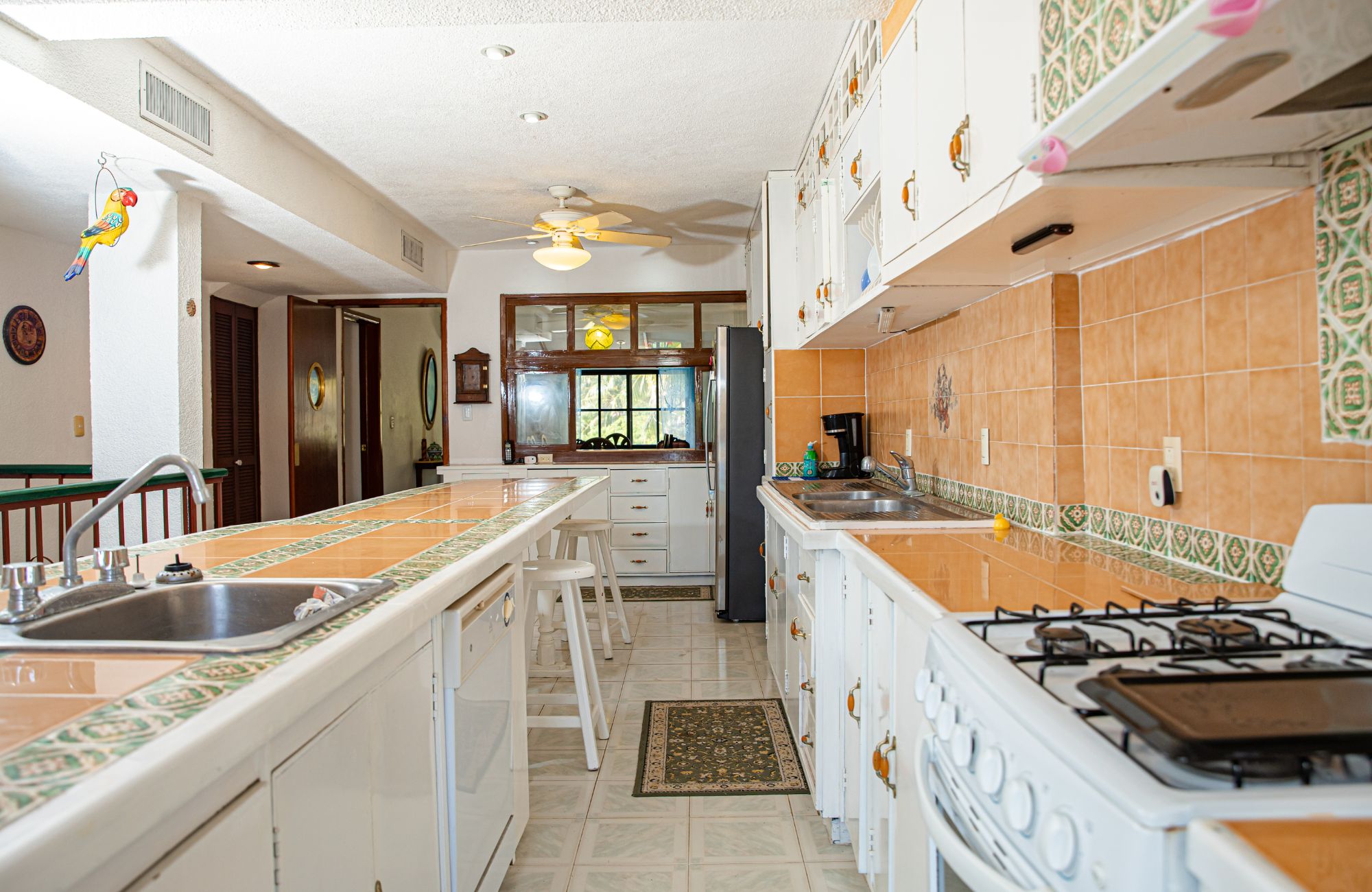 House with Private Pool, 3 terraces, for Sale, Huayac&aacute;n, Canc&uacute;n