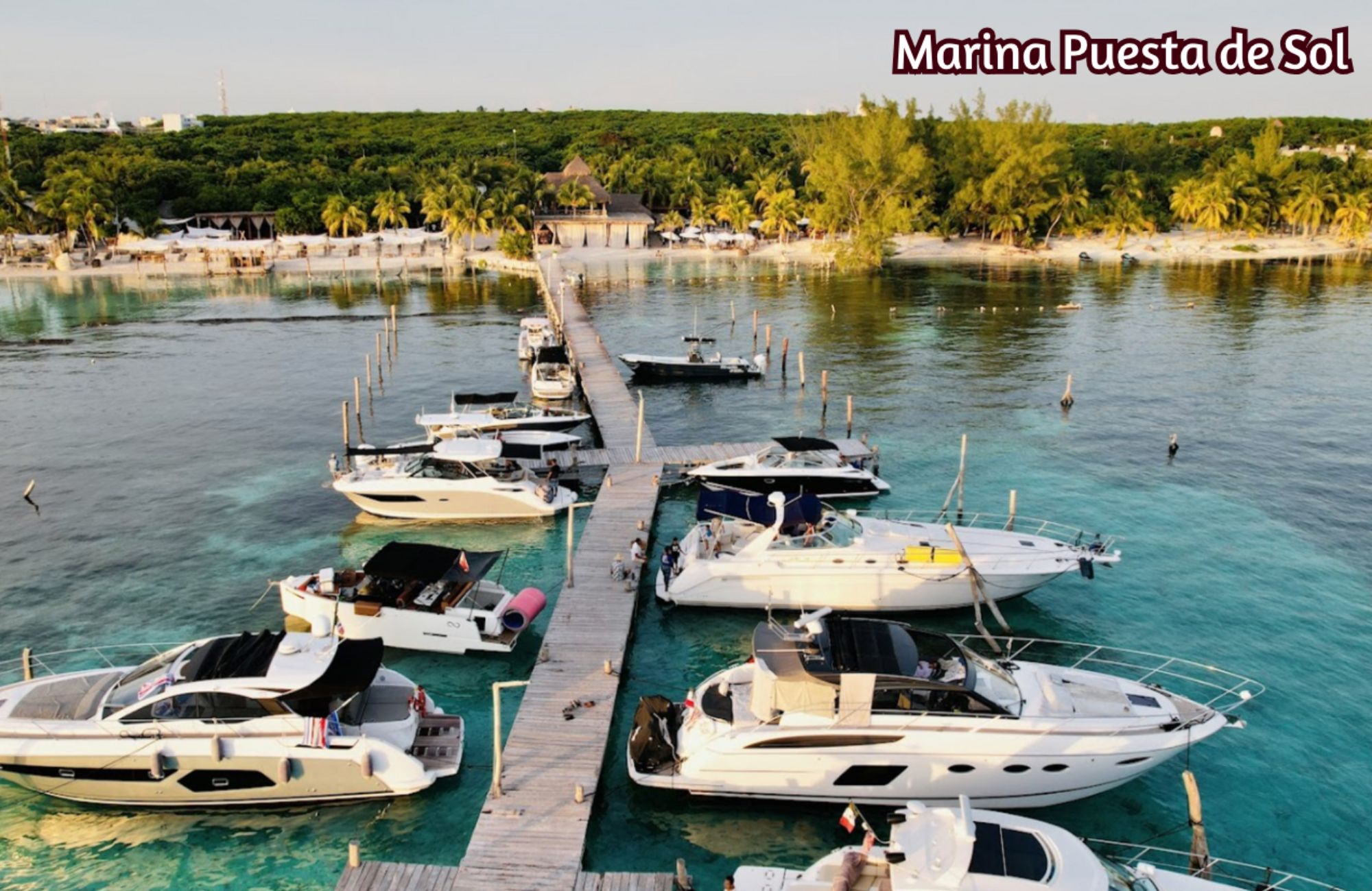 House with Private Pool, 3 terraces, for Sale, Huayac&aacute;n, Canc&uacute;n