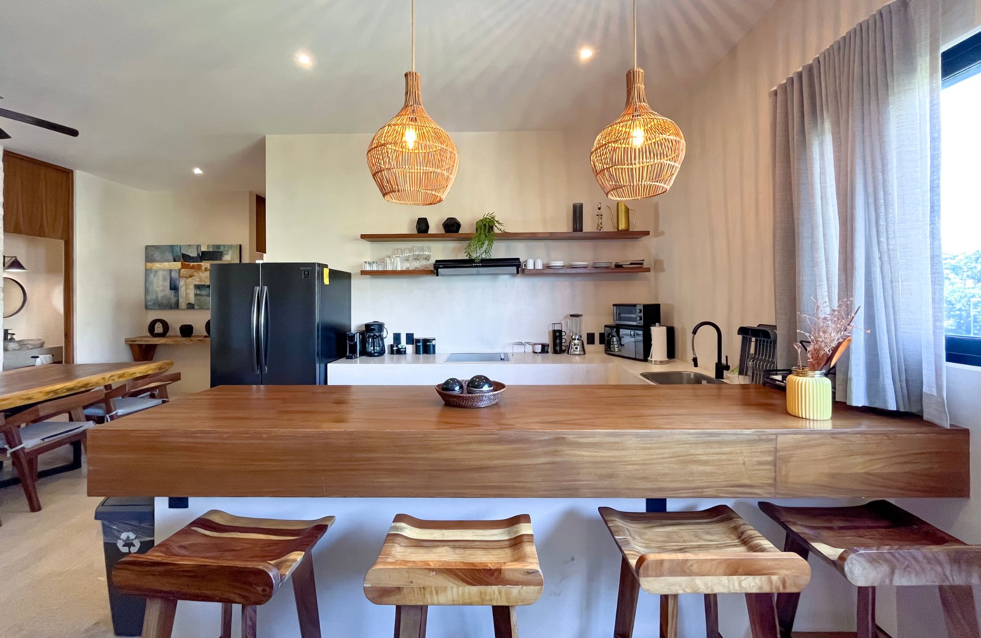 Penthouse in green building with solar panels, luxury common areas, concierge, gym, jacuzzi, 10 minutes from the beach, in Tulum, la veleta,