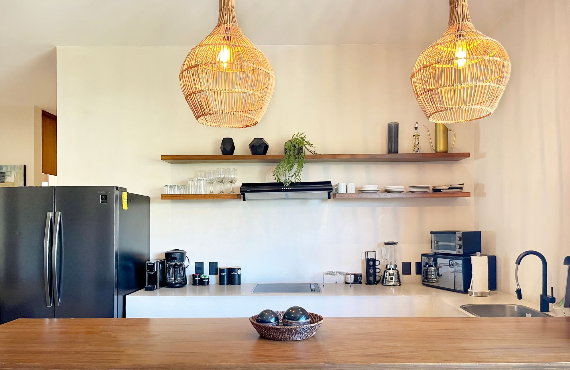 Penthouse in green building with solar panels, luxury common areas, concierge, gym, jacuzzi, 10 minutes from the beach, in Tulum, la veleta,