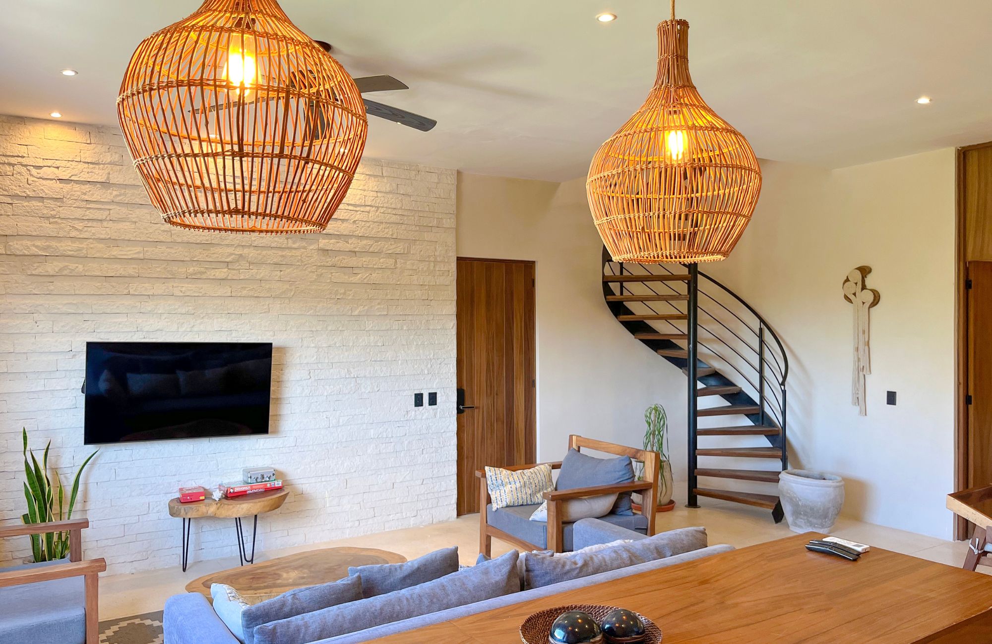 Penthouse in green building with solar panels, luxury common areas, concierge, gym, jacuzzi, 10 minutes from the beach, in Tulum, la veleta,