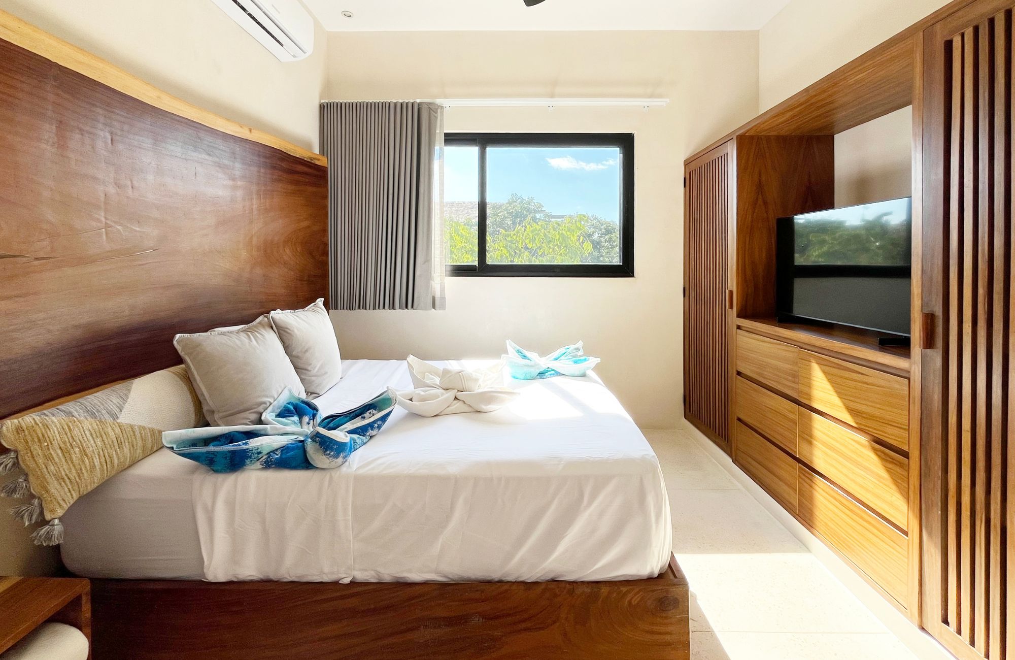 Penthouse in green building with solar panels, luxury common areas, concierge, gym, jacuzzi, 10 minutes from the beach, in Tulum, la veleta,